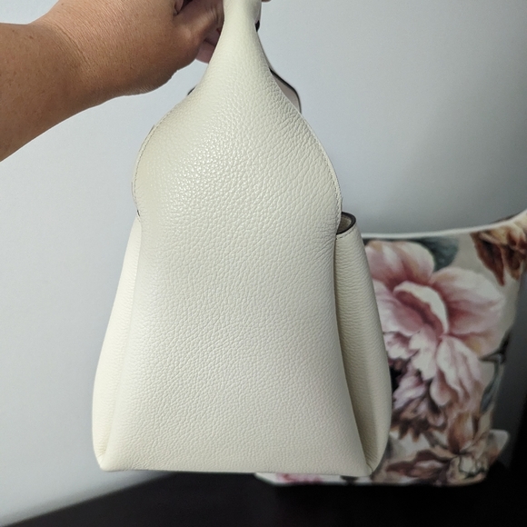 Toteme bucket bag "milk grain"6️⃣9️⃣0️⃣ - Picture 16 of 17